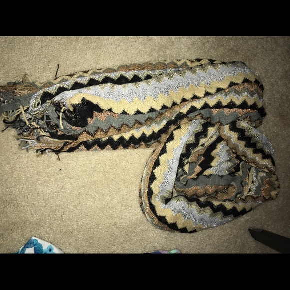 Scarfs! - Picture 7 of 7